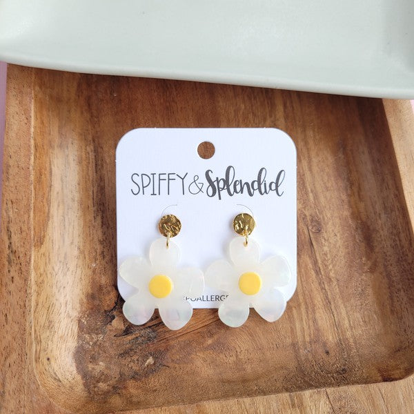 ACRYLIC DAISY FLOWER DANGLE EARRINGS