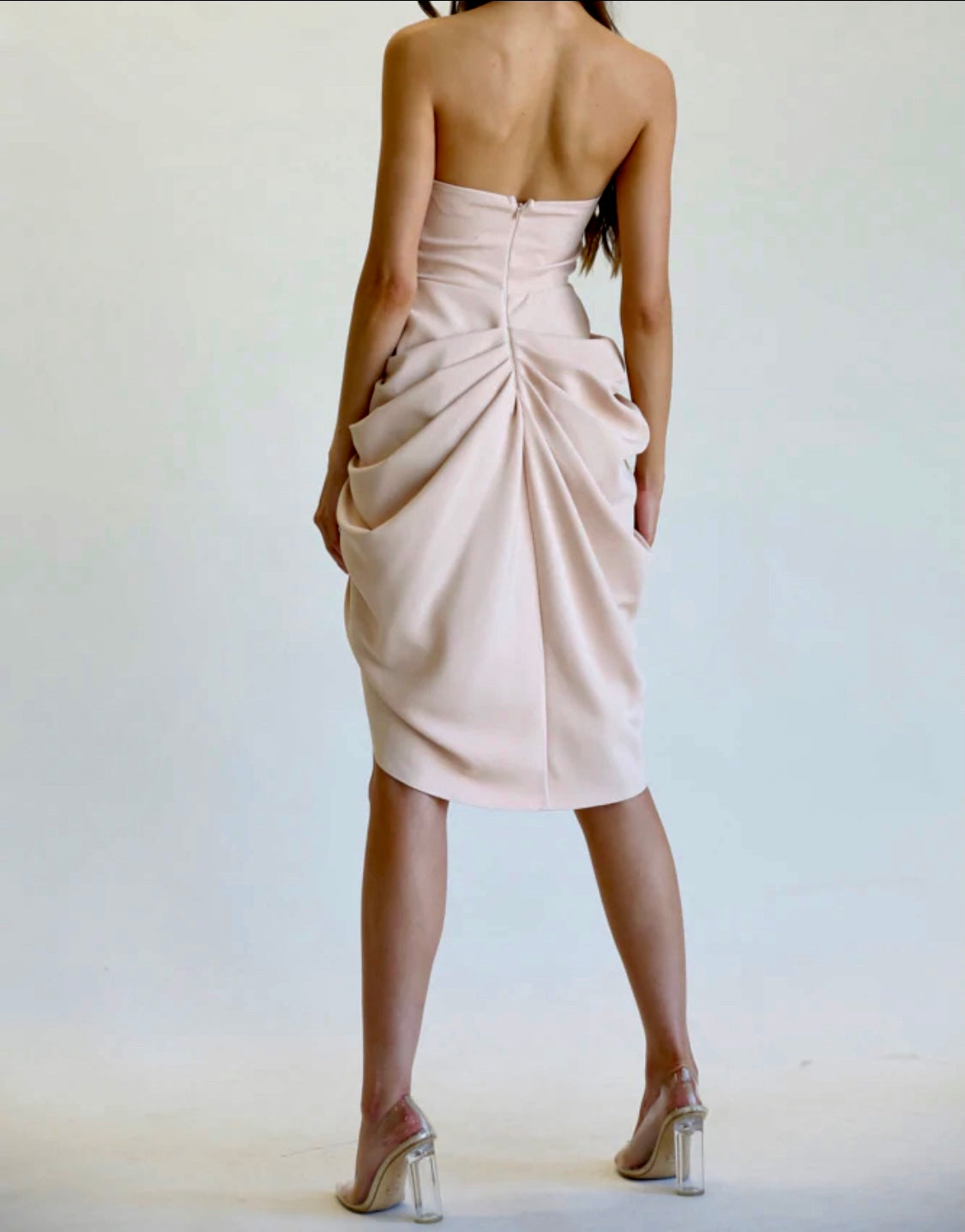 BENITA BLUSH STRAPLESS RUCHED MIDI DRESS