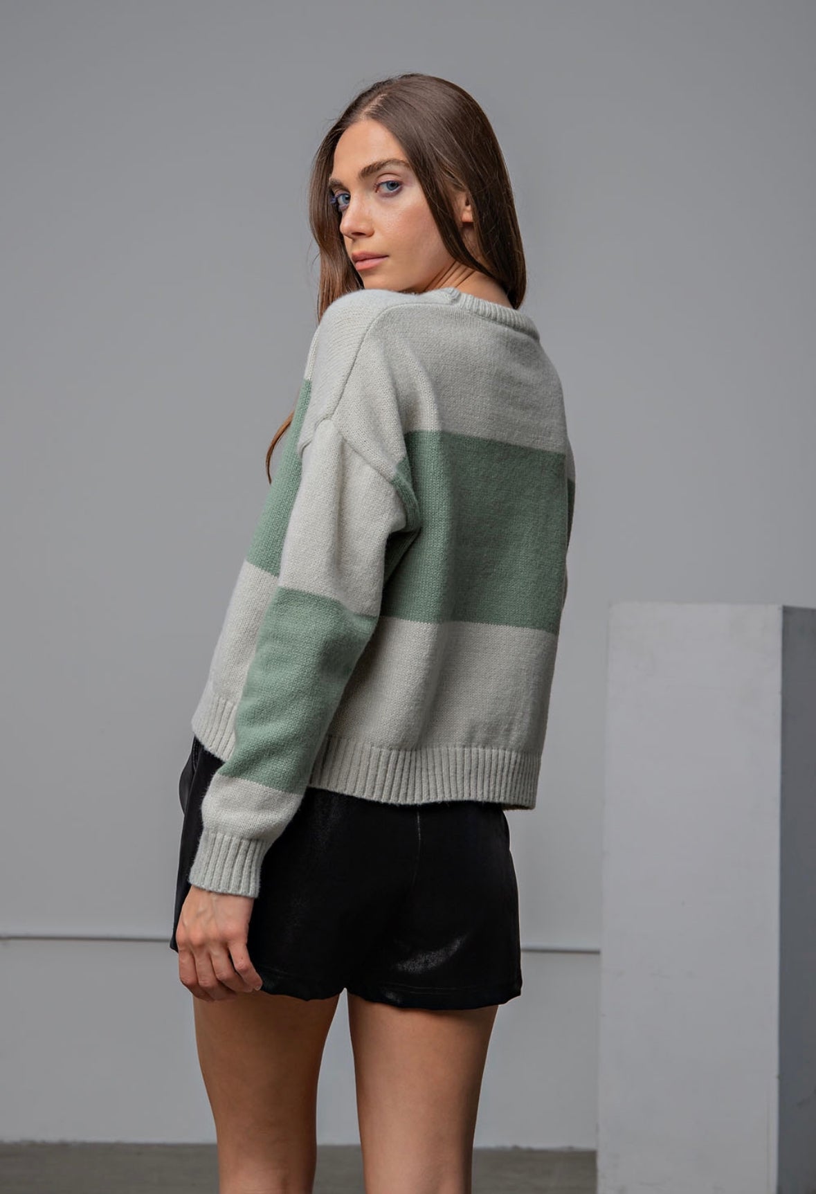 ELLA COLOR BLOCK SWEATER