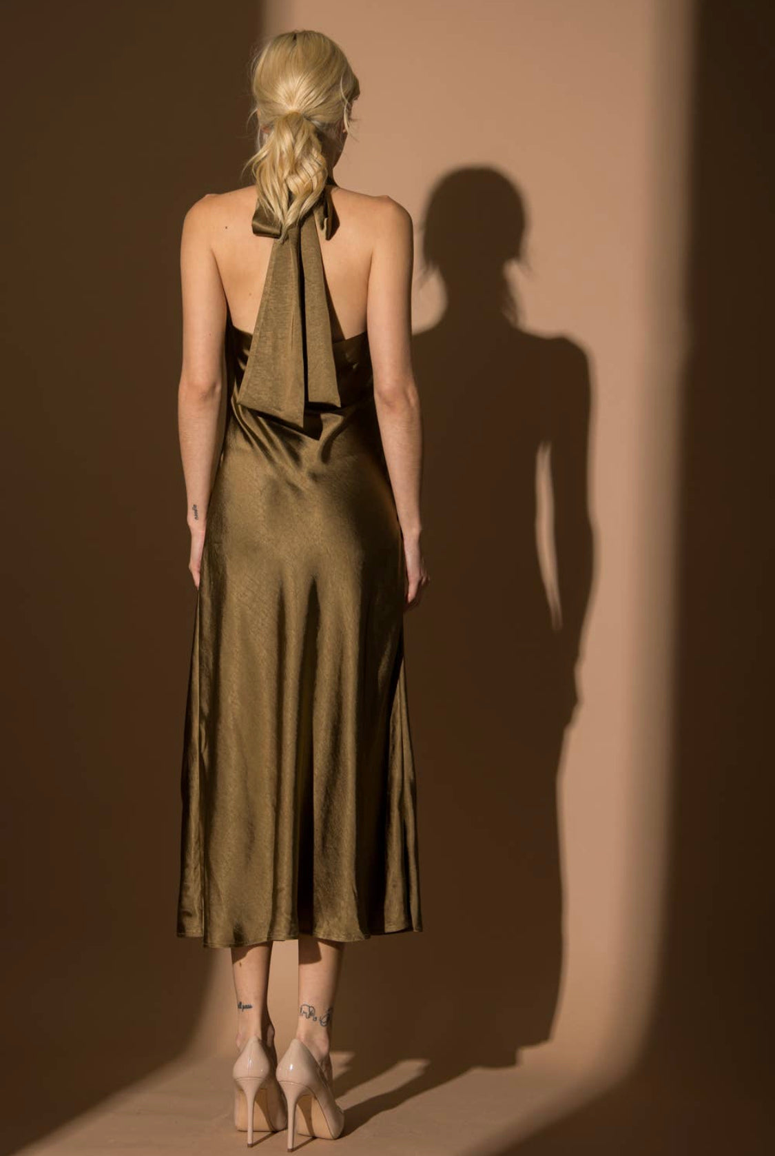ALICIA SATIN HALTER MIDI DRESS
