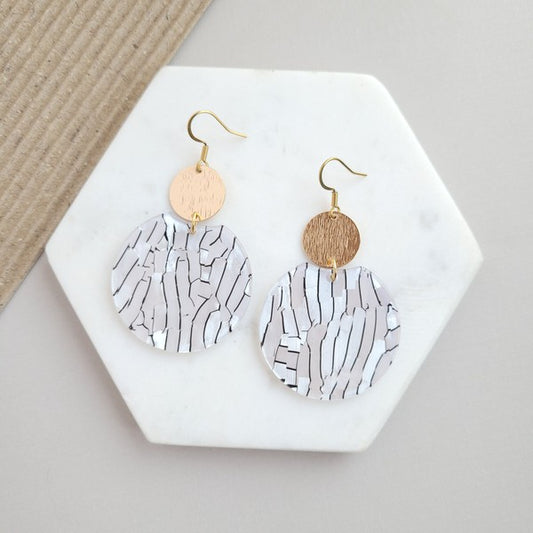 PEARLY GOLD & BLACK ROUND DANGLE EARRINGS